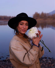 Load image into Gallery viewer, Mariah Makalapua